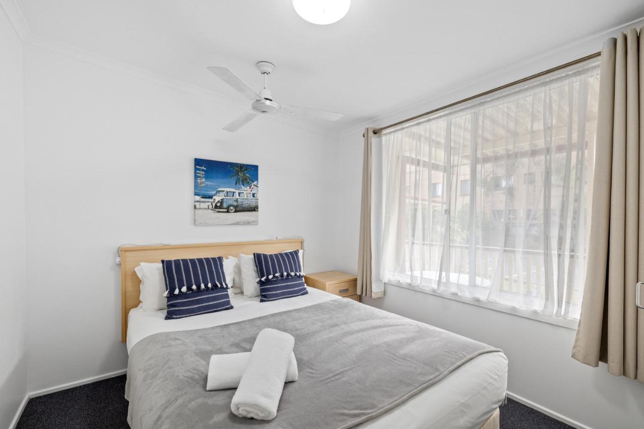 Ocean Park Motel & Holiday Apartments Кофс Харбър Екстериор снимка