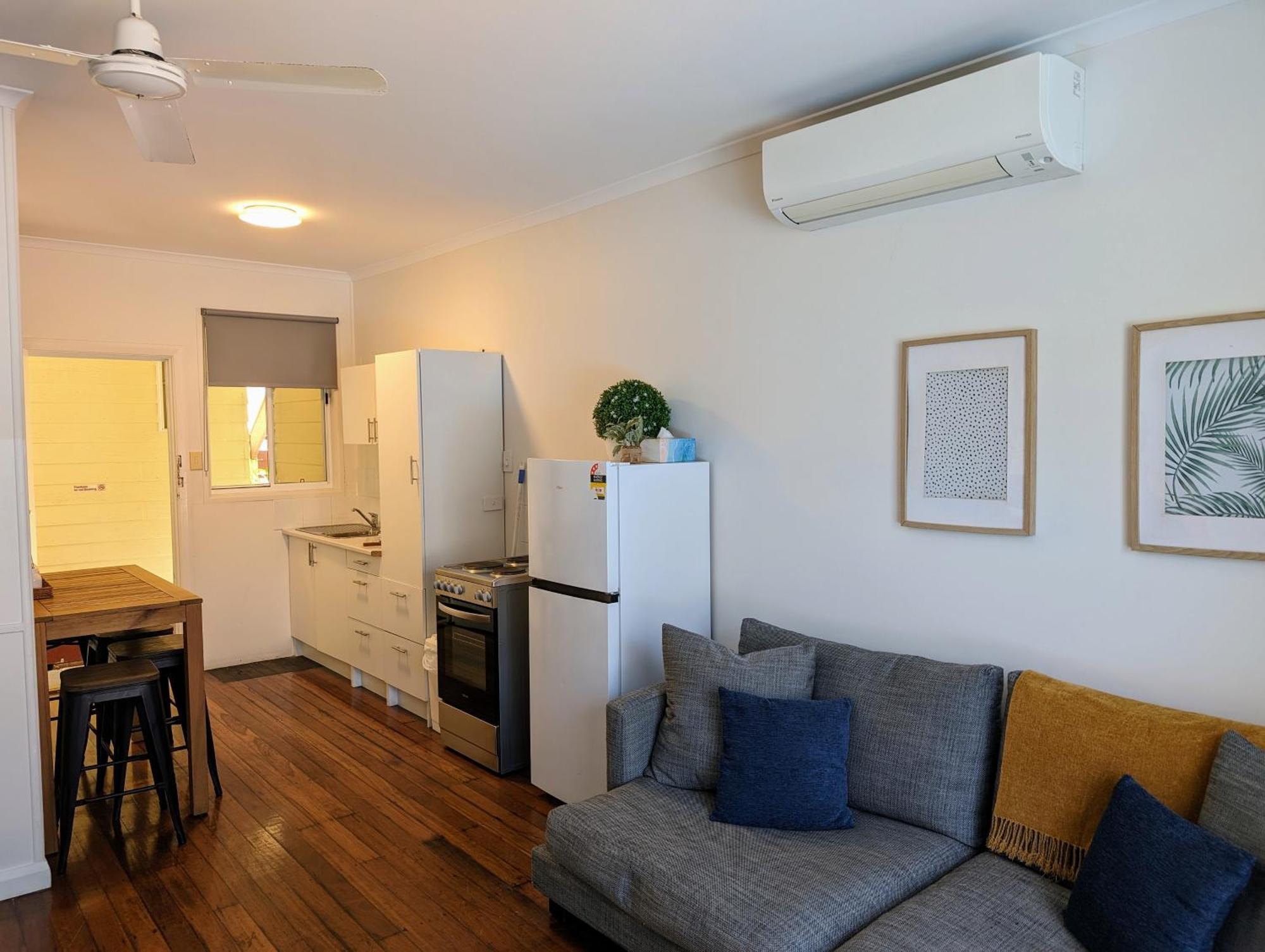 Ocean Park Motel & Holiday Apartments Кофс Харбър Екстериор снимка